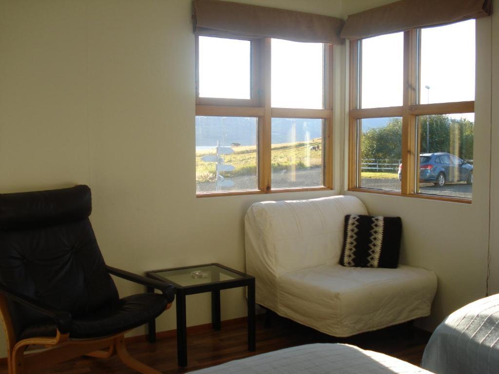 Guesthouse Pétursborg Akureyri Habitación foto